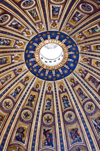 Papal Basilica of St Peter in the Vatican screenshot #1 320x480