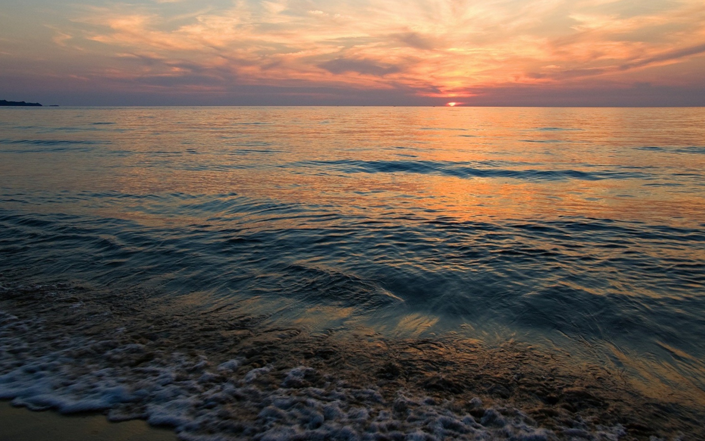 Screenshot №1 pro téma Evening Sea Walk 1440x900