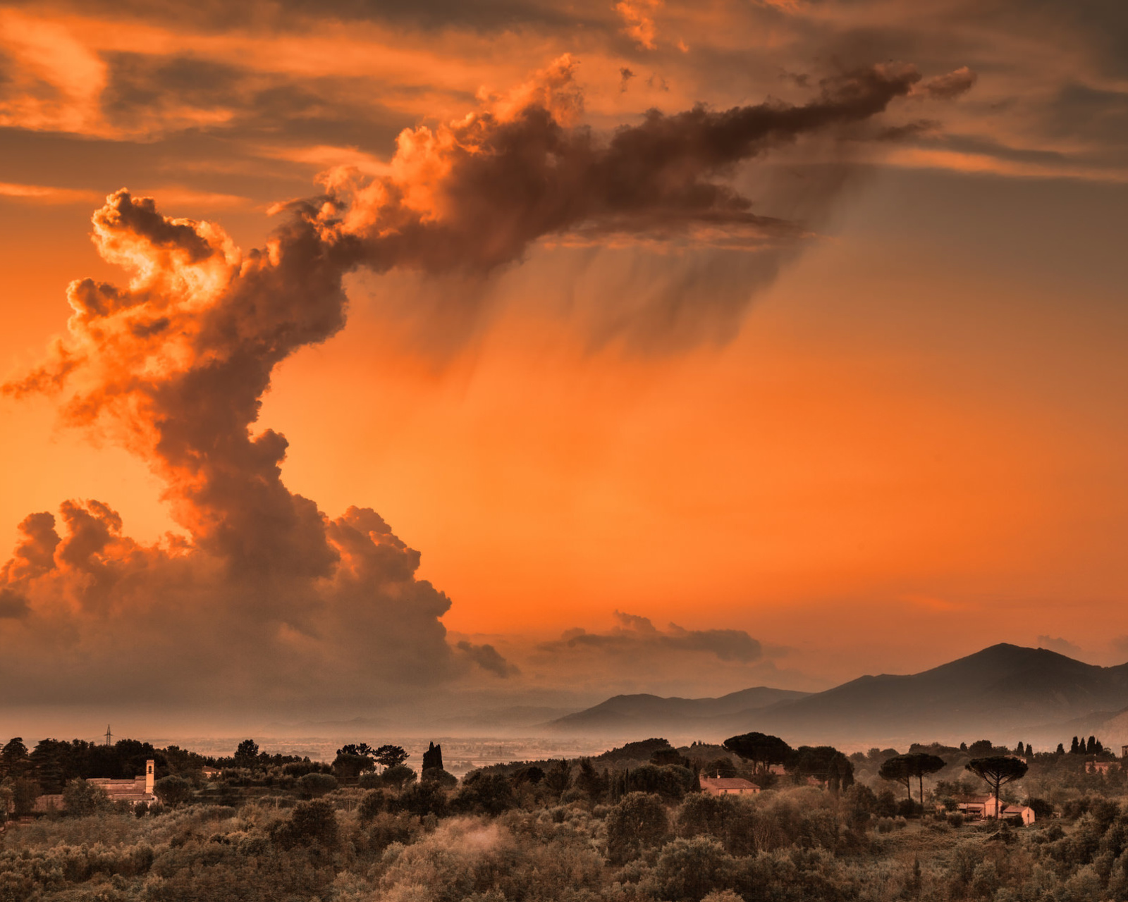 Fondo de pantalla Weather in Tuscany 1600x1280