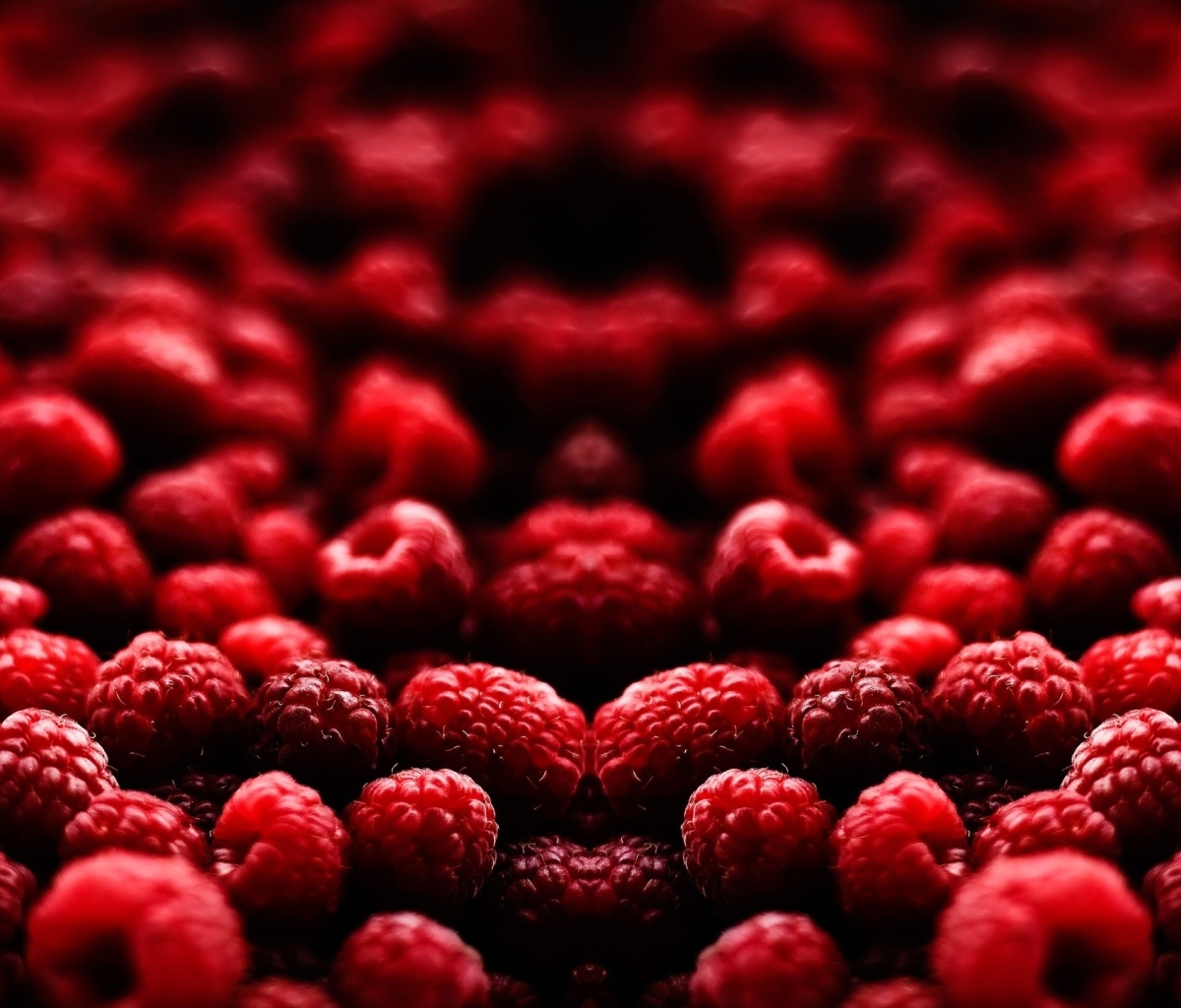 Обои Appetizing Raspberries 1200x1024