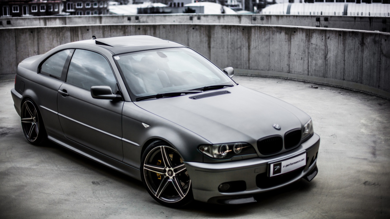 Screenshot №1 pro téma BMW 3 Series 1366x768