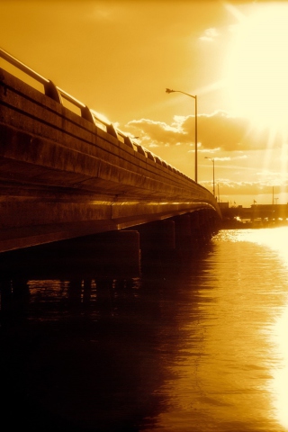 Screenshot №1 pro téma Sunlit Bridge 320x480