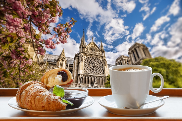 Breakfast in Paris wallpaper