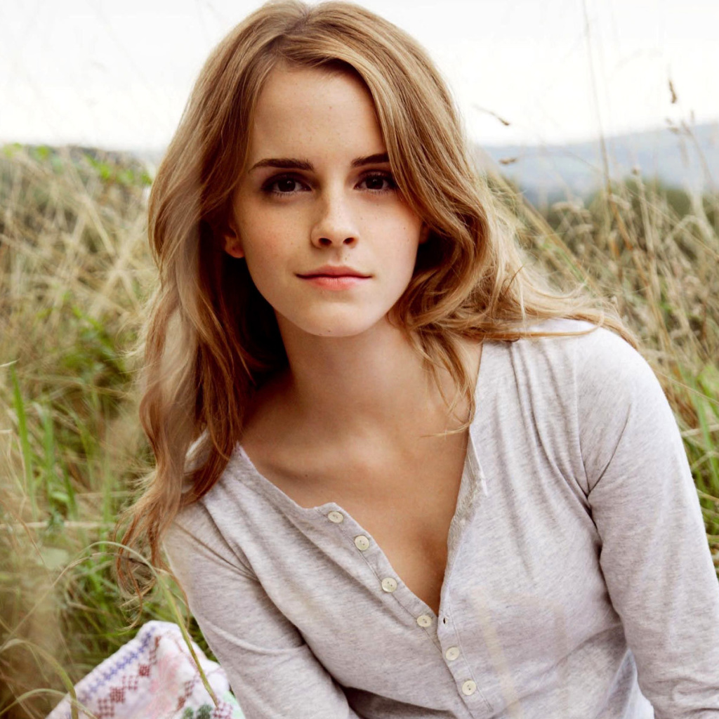 Обои Emma Watson 1024x1024