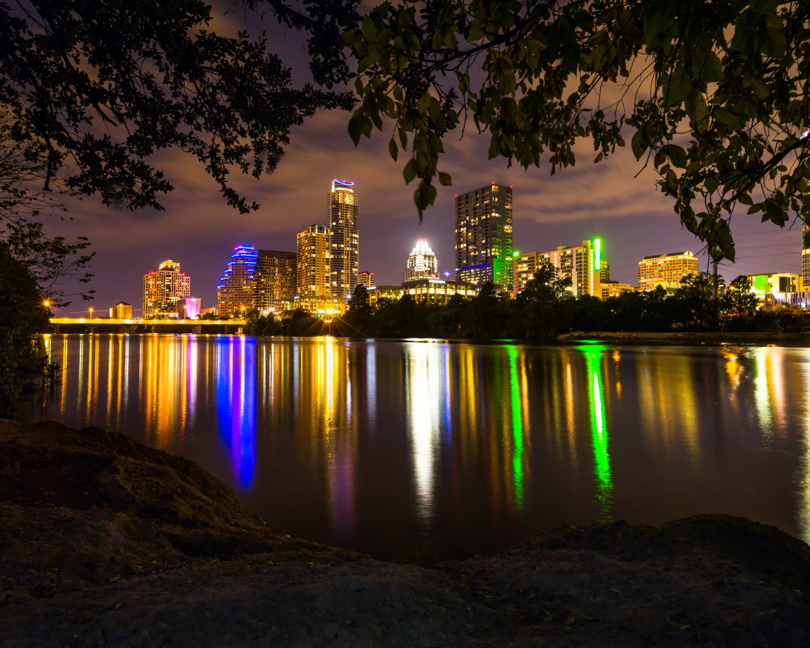 Screenshot №1 pro téma USA Skyscrapers Rivers Austin Texas Night Cities 1600x1280