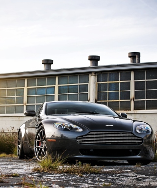 Aston Martin V8 Vantage - Fondos de pantalla gratis para Huawei G7300