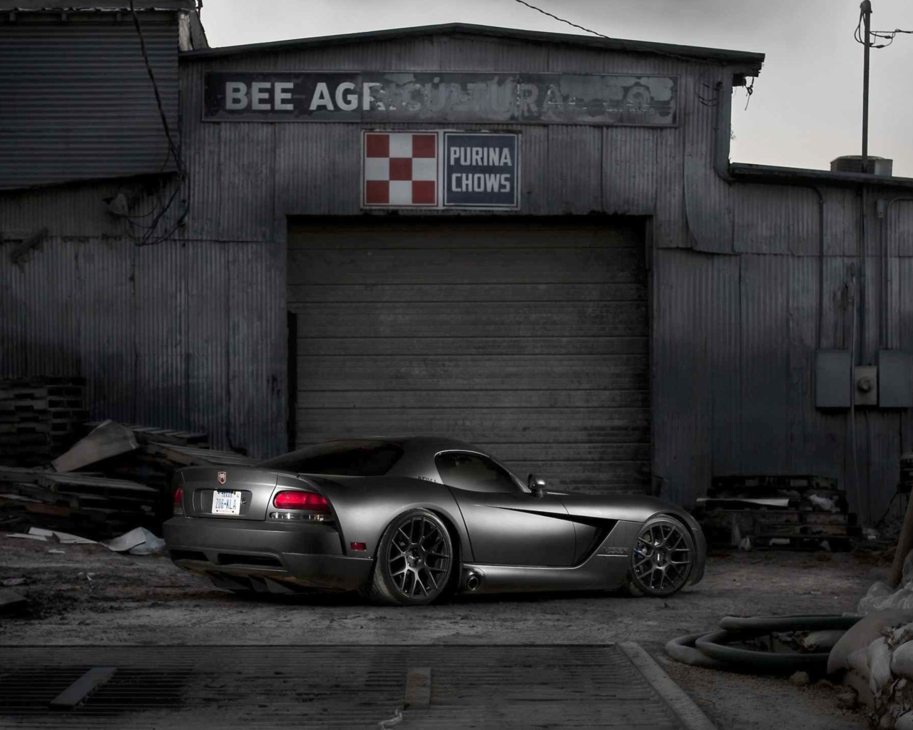 Black Dodge Viper wallpaper 1280x1024