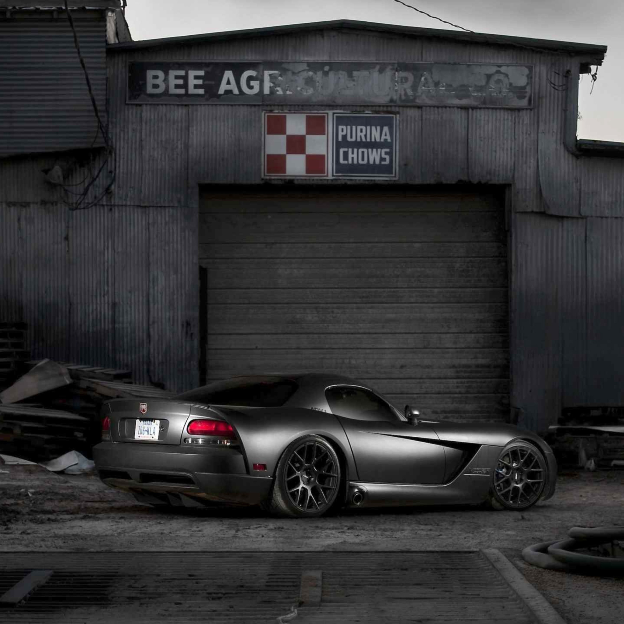 Black Dodge Viper wallpaper 2048x2048