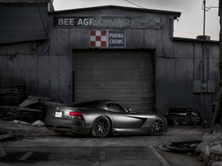 Black Dodge Viper screenshot #1 320x240