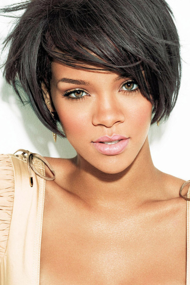 Fondo de pantalla Rihanna 640x960
