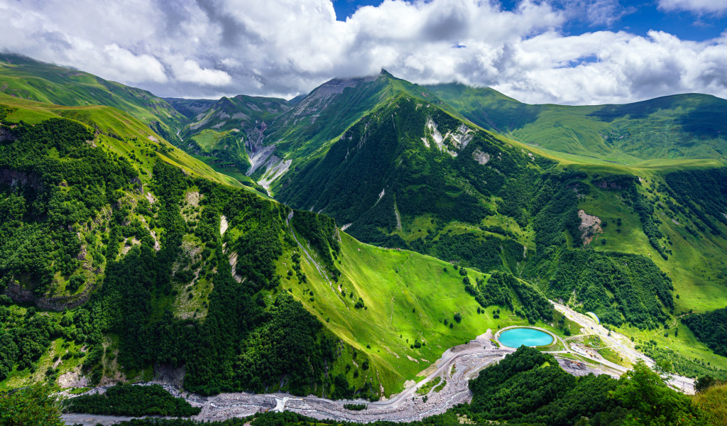 Fondo de pantalla Gudauri Georgia 1024x600