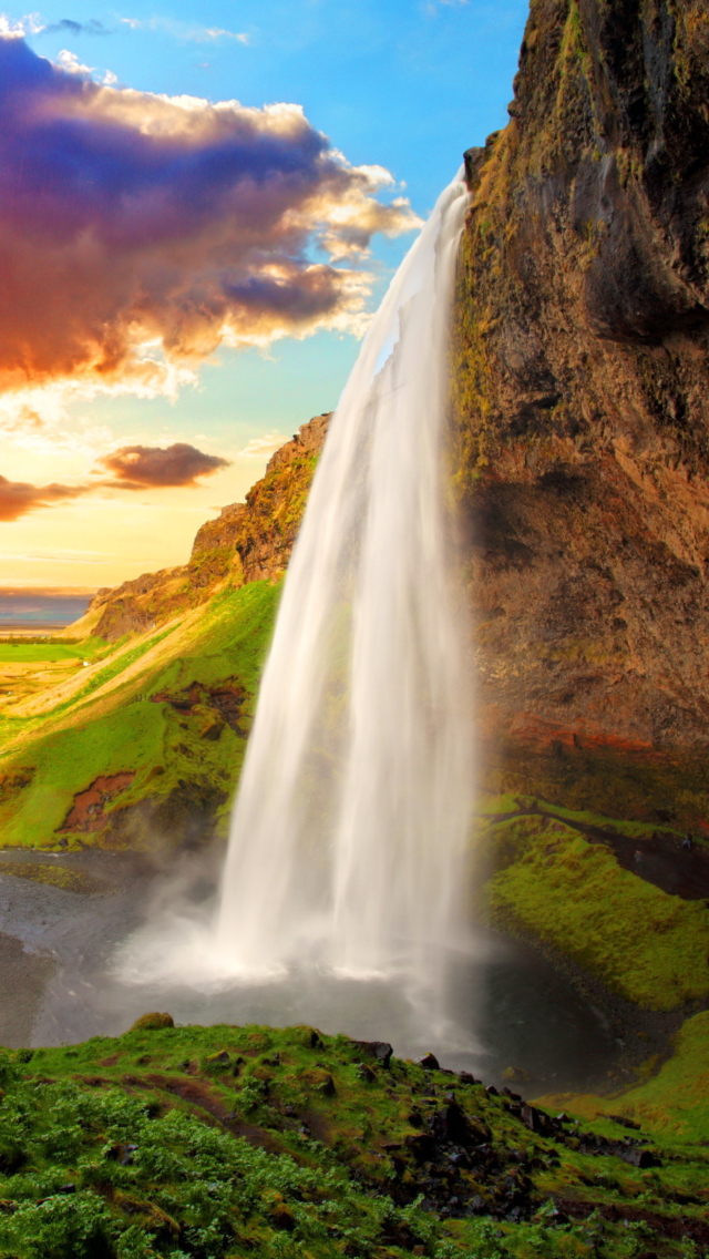 Iceland screenshot #1 640x1136