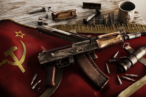 Das USSR Flag and AK 47 Kalashnikov rifle Wallpaper 480x320