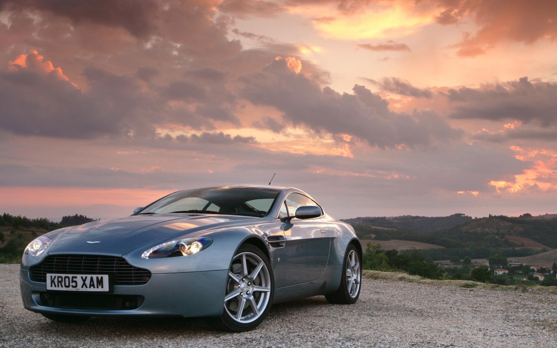 Aston Martin Vantage screenshot #1 1920x1200