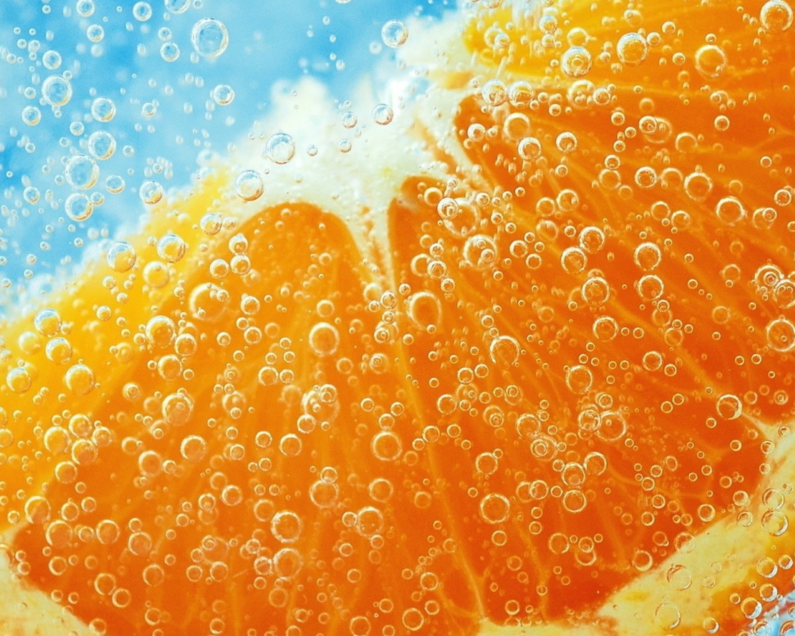 Fondo de pantalla Refreshing Orange Drink 1600x1280
