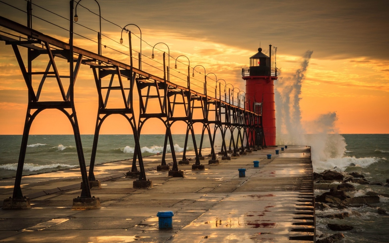 Sfondi Grand Haven lighthouse in Michigan 1280x800