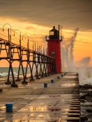 Grand Haven lighthouse in Michigan screenshot #1 132x176
