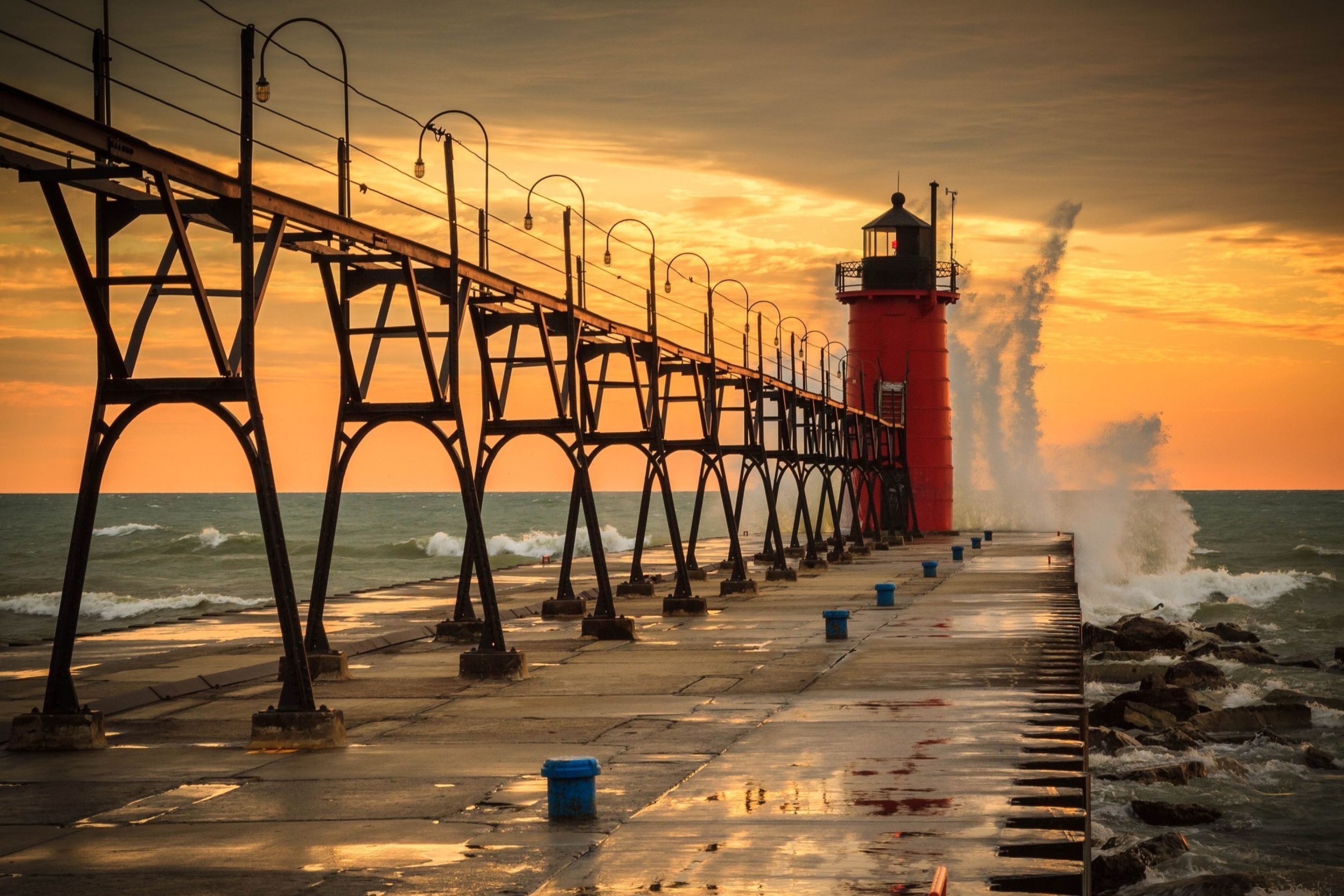 Das Grand Haven lighthouse in Michigan Wallpaper 2880x1920