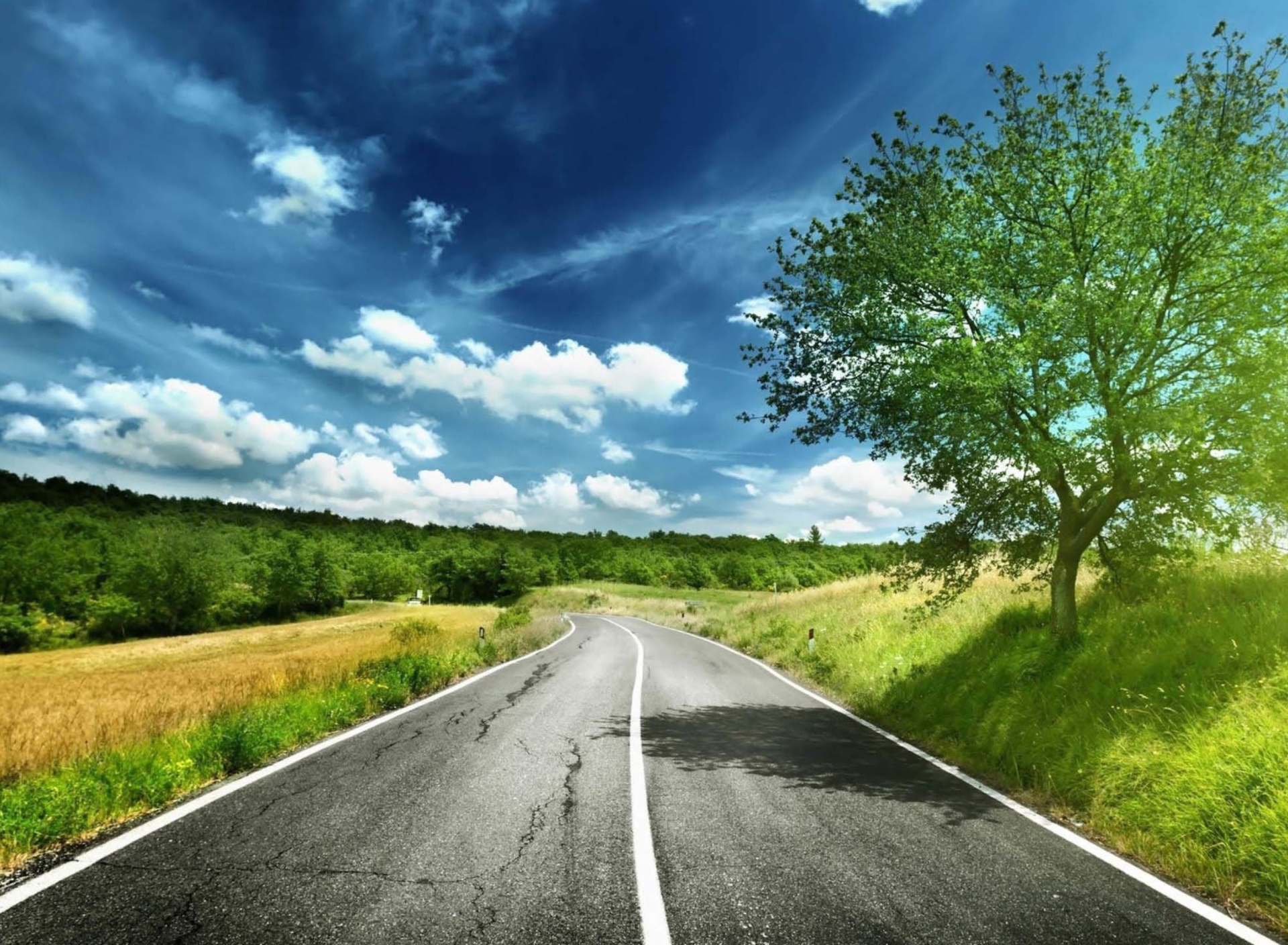 Romantic Road wallpaper 1920x1408