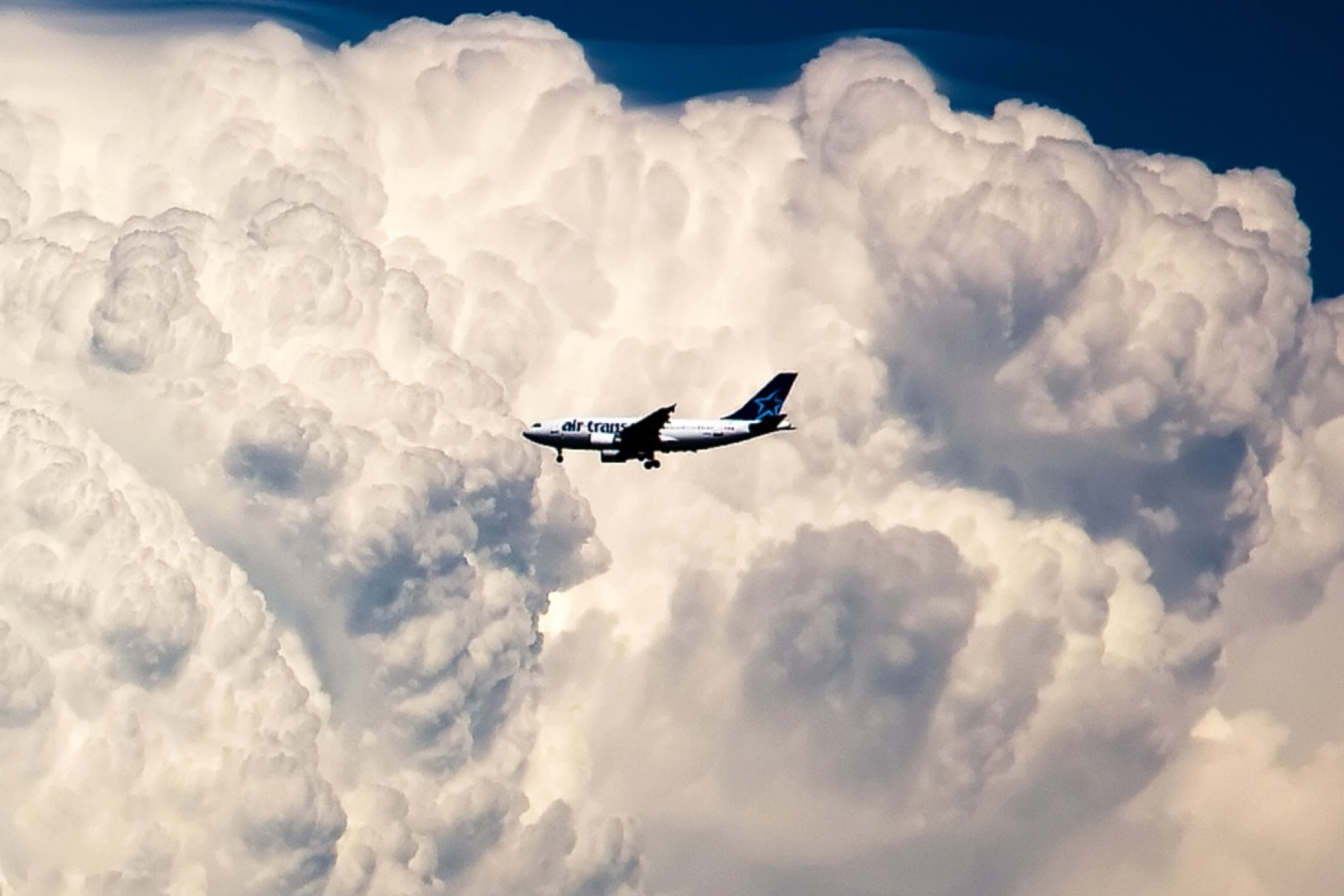 Обои Plane In The Clouds 2880x1920