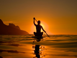 Das Sunset Surfer Wallpaper 320x240