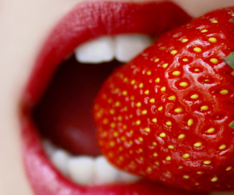 Das Tasty Strawberry Wallpaper 480x400