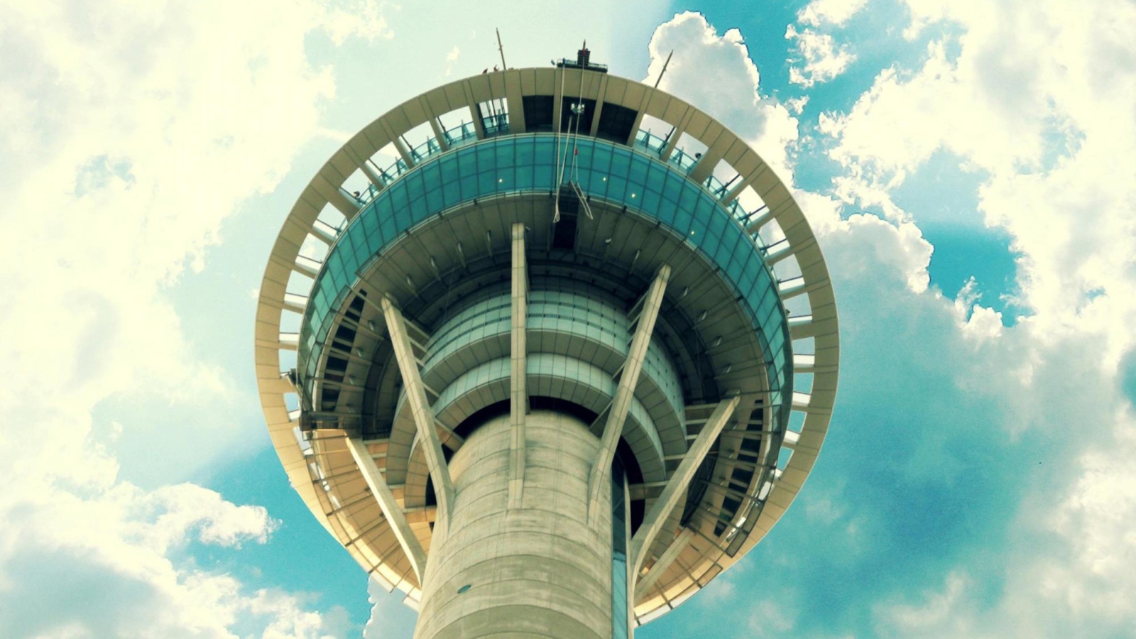 Screenshot №1 pro téma Sky Tower Auckland New Zealand 1600x900