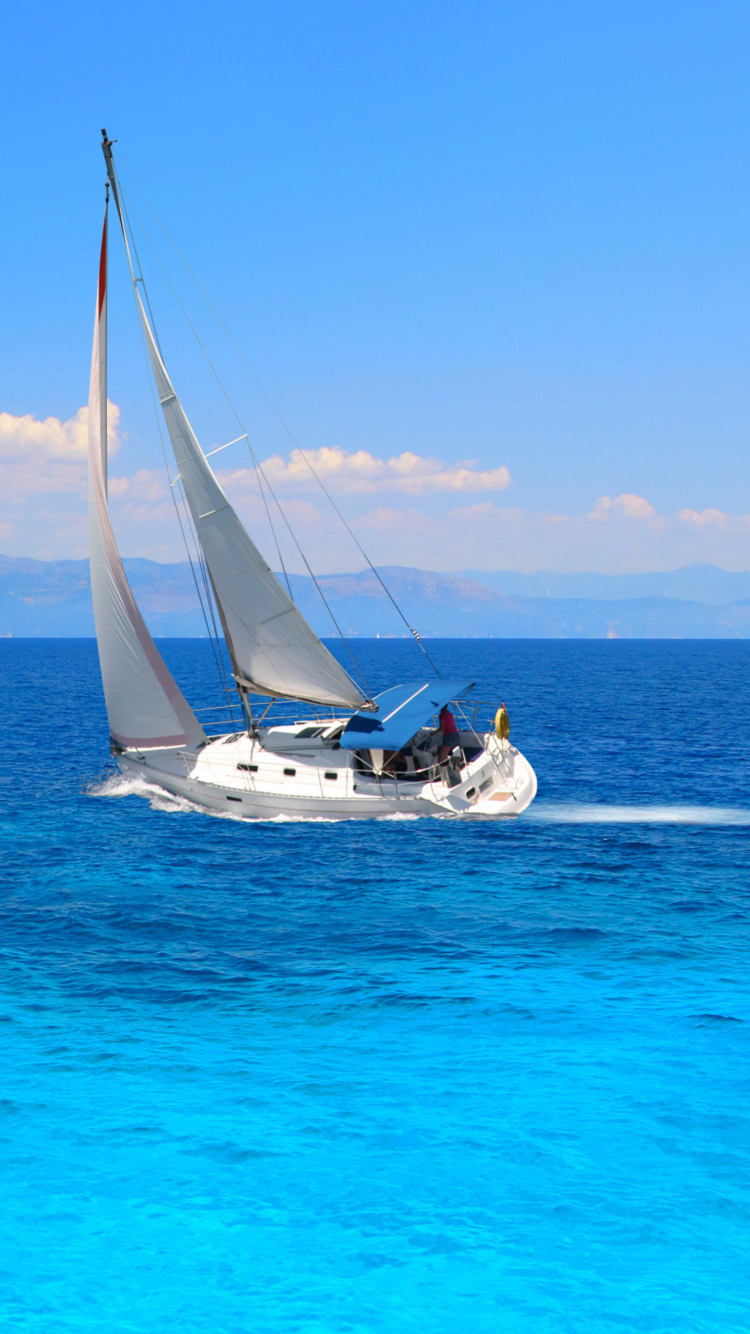 Sfondi White Boat In Blue Sea 750x1334