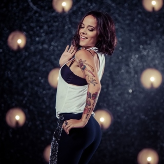 Alizee Dance Picture for 208x208
