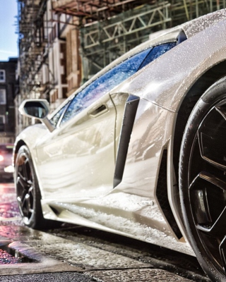 Lamborghini Aventador - Obrázkek zdarma pro iPhone 4