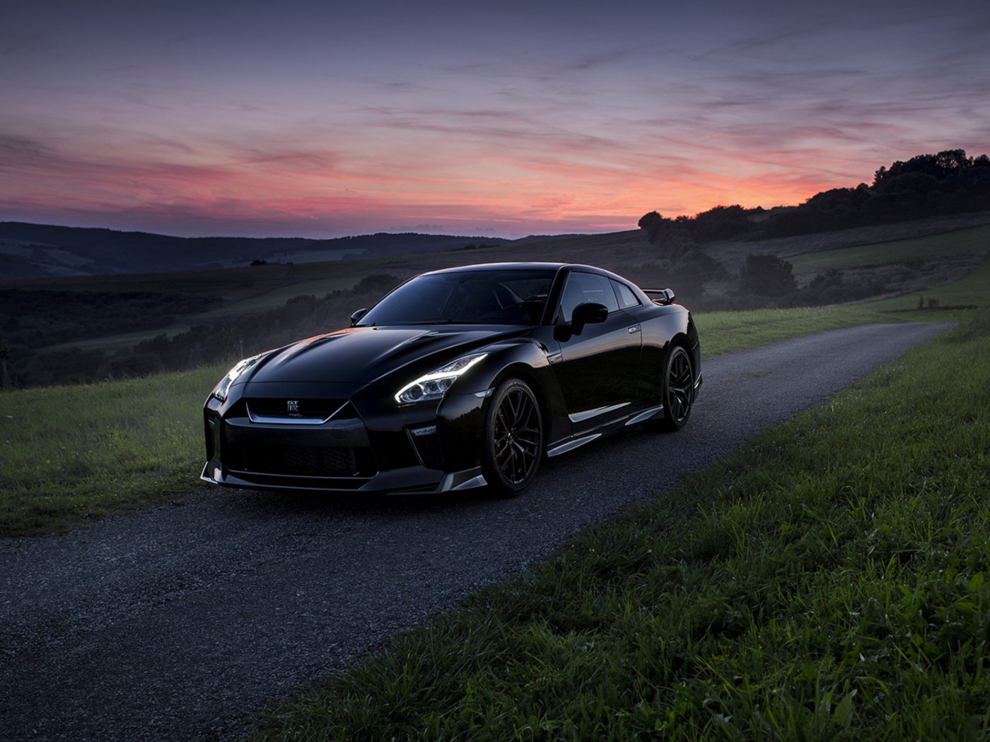 Sfondi Nissan GT R 1400x1050