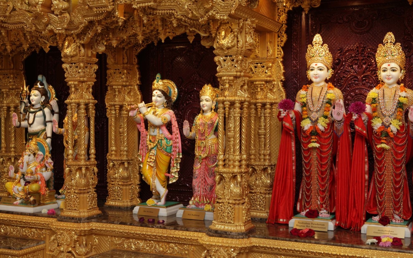 Обои Inside a Hindu Temple 1440x900