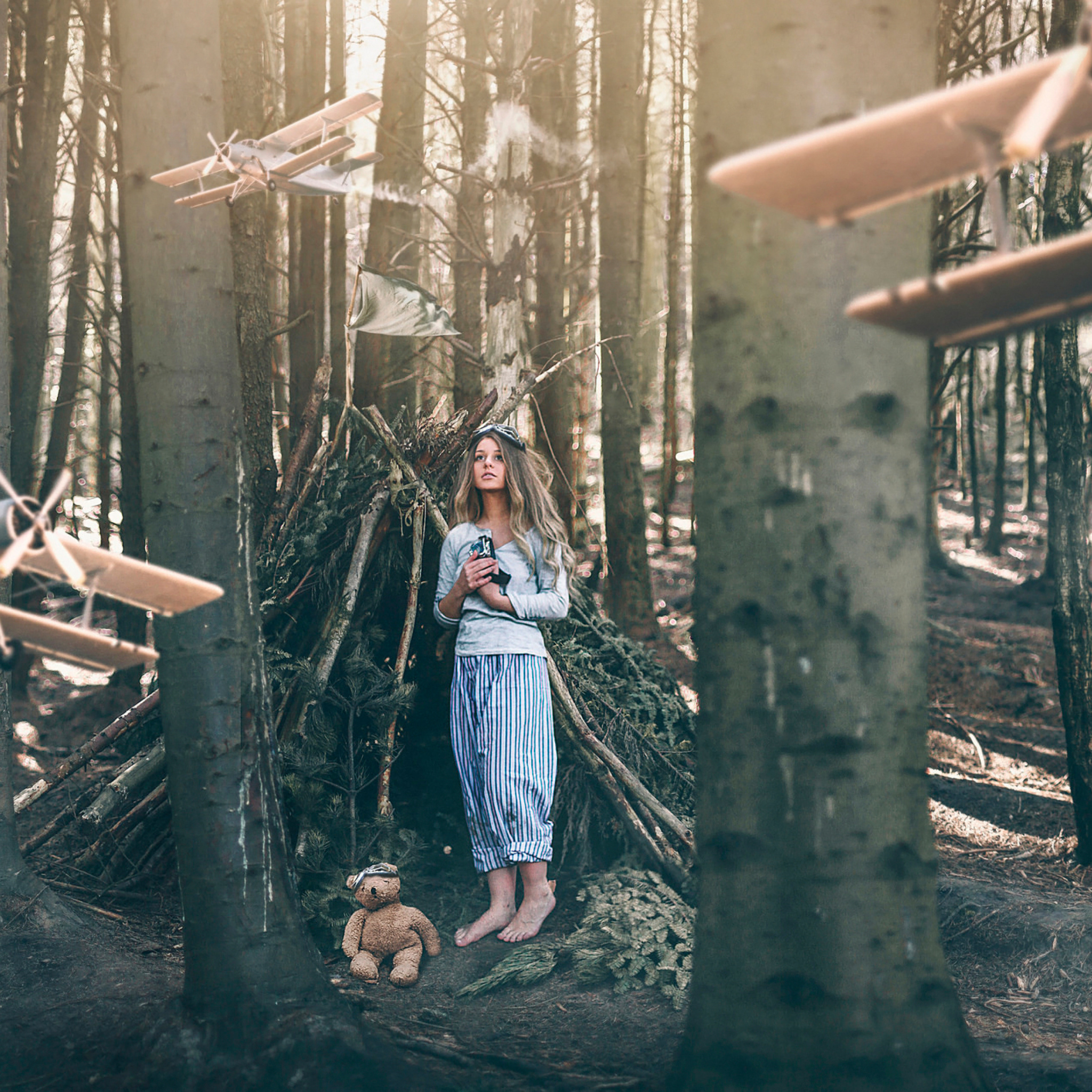 Girl And Teddy Bear In Forest By Rosie Hardy screenshot #1 2048x2048