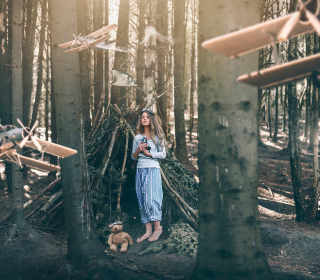 Kostenloses Girl And Teddy Bear In Forest By Rosie Hardy Wallpaper für 1024x1024
