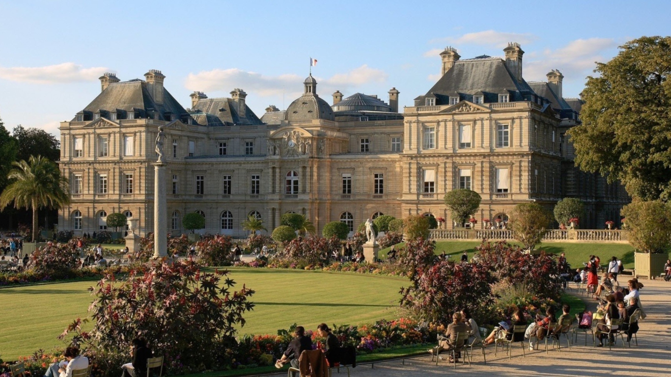 Screenshot №1 pro téma Luxembourg Palace 1366x768