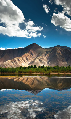Beautiful Mountain Scenery HDR wallpaper 240x400