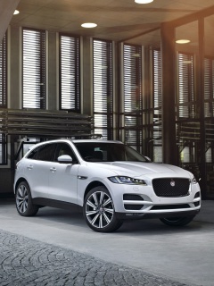 Das Jaguar F Pace S Wallpaper 240x320