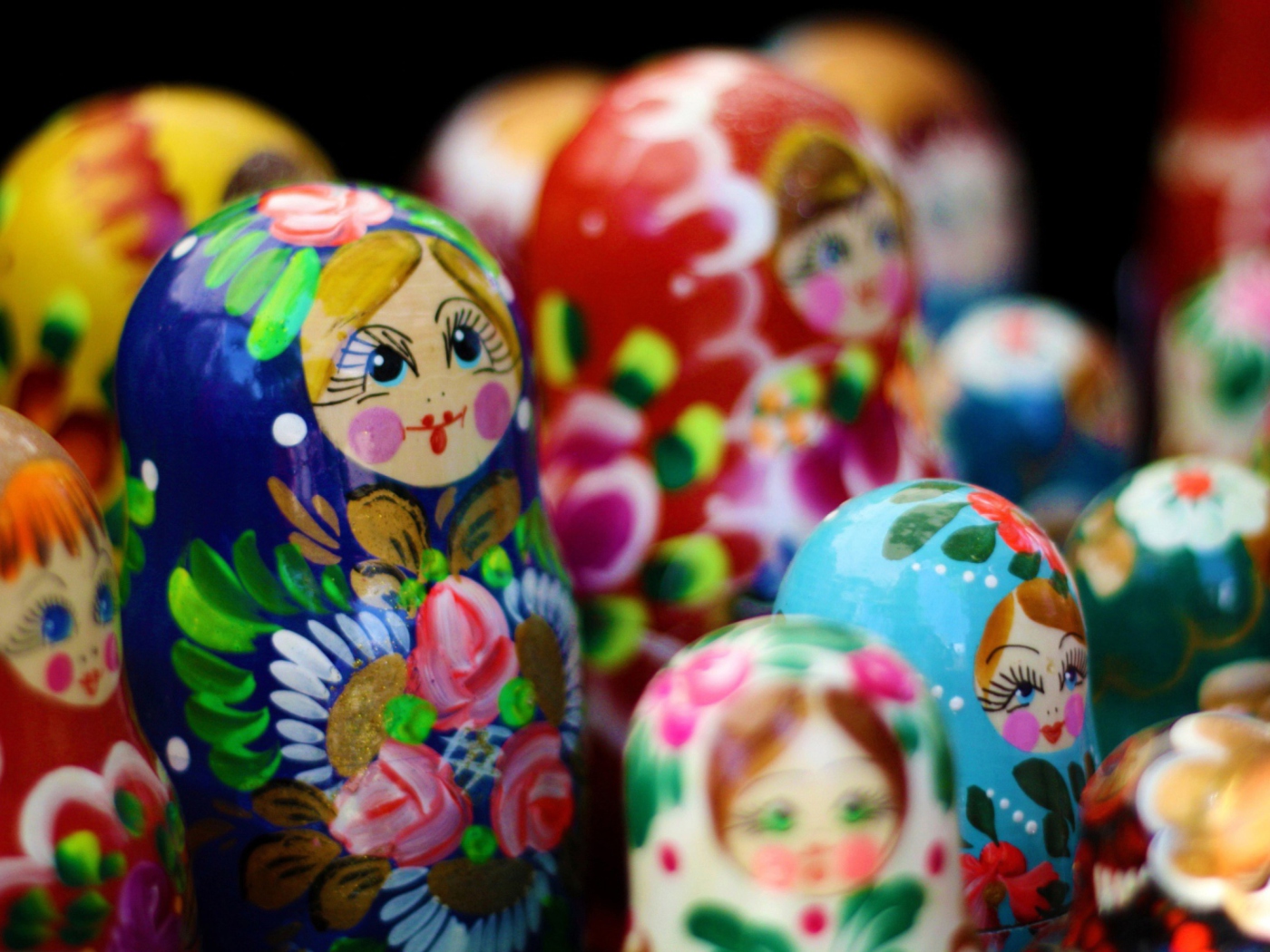 Screenshot №1 pro téma Russian Dolls 1400x1050