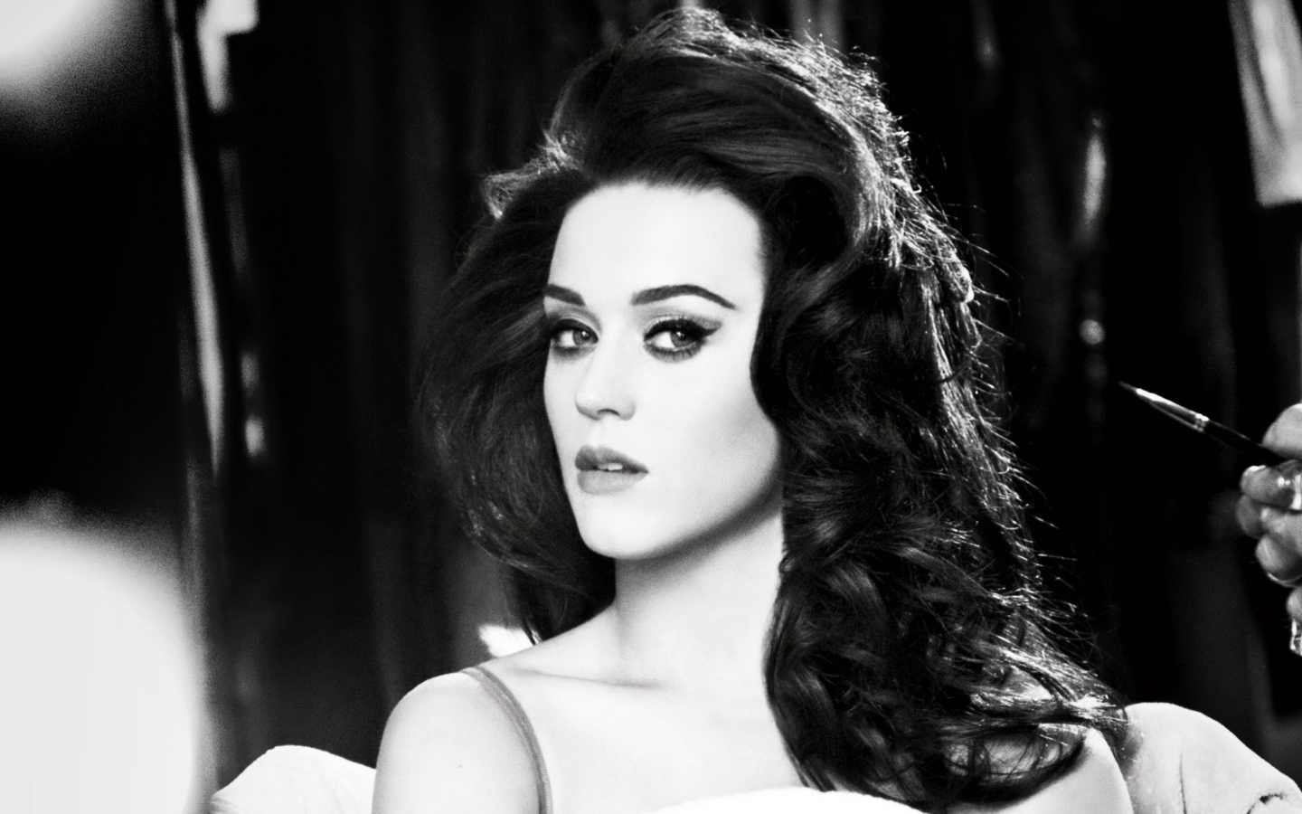 Screenshot №1 pro téma Katy Perry Black And White 1440x900