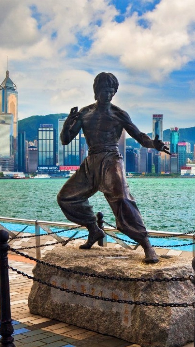 Bruce Lee statue in Hong Kong wallpaper 640x1136