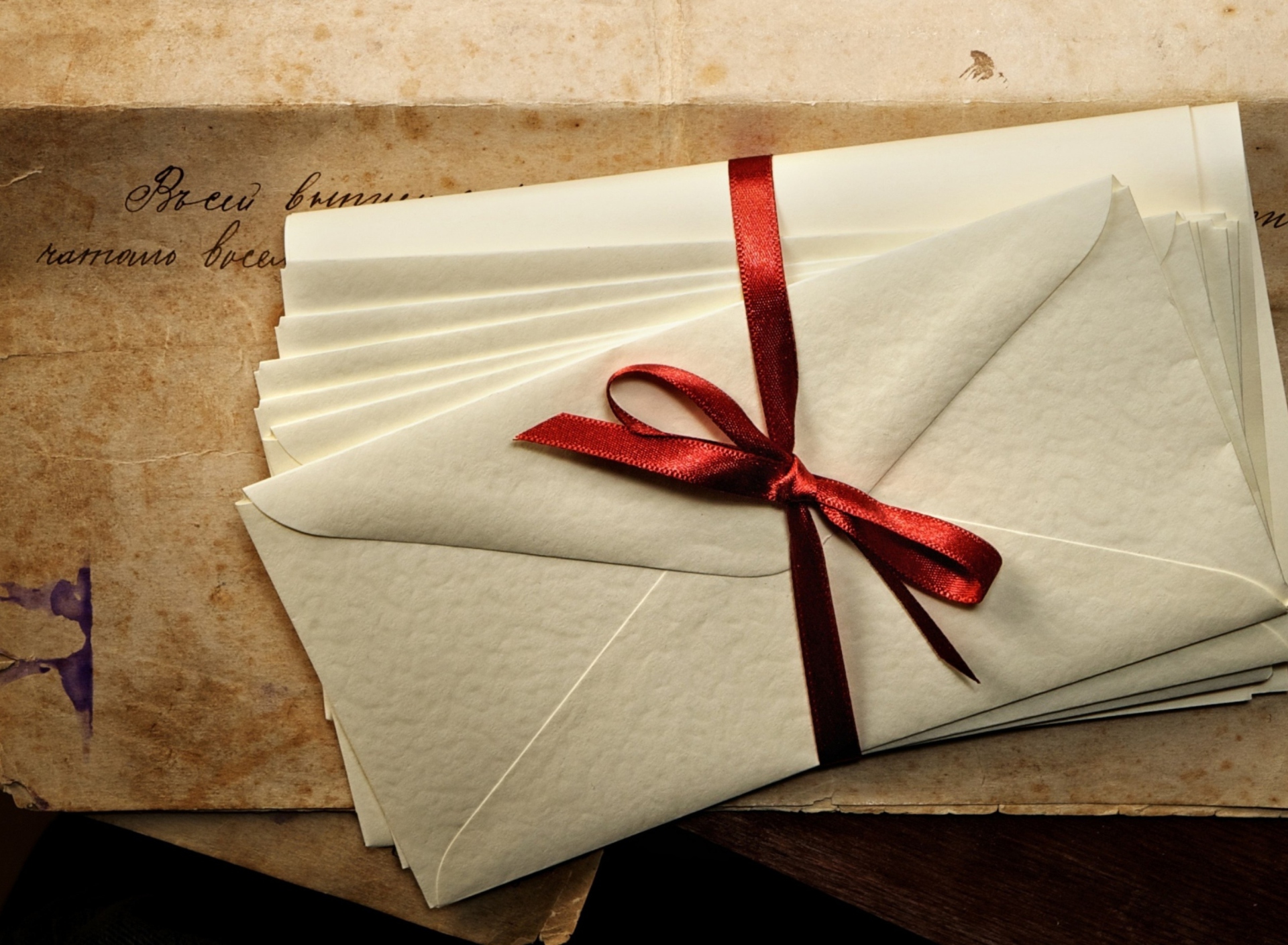 Обои Vintage Envelopes 1920x1408