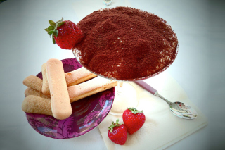 Tiramisu with strawberries - Obrázkek zdarma pro Samsung Galaxy Note 4