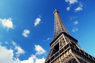 Eiffel Tower - Obrázkek zdarma pro Nokia Asha 200