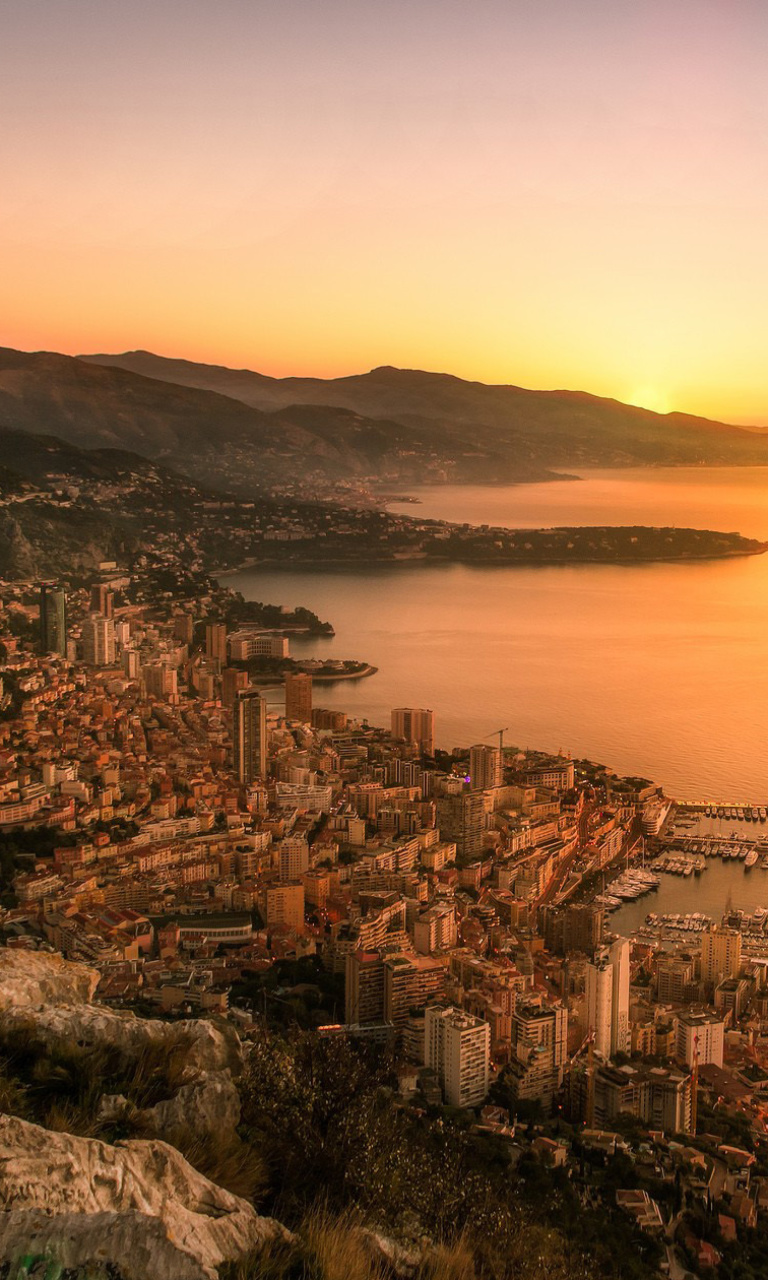 Monaco Panoramic Photo wallpaper 768x1280