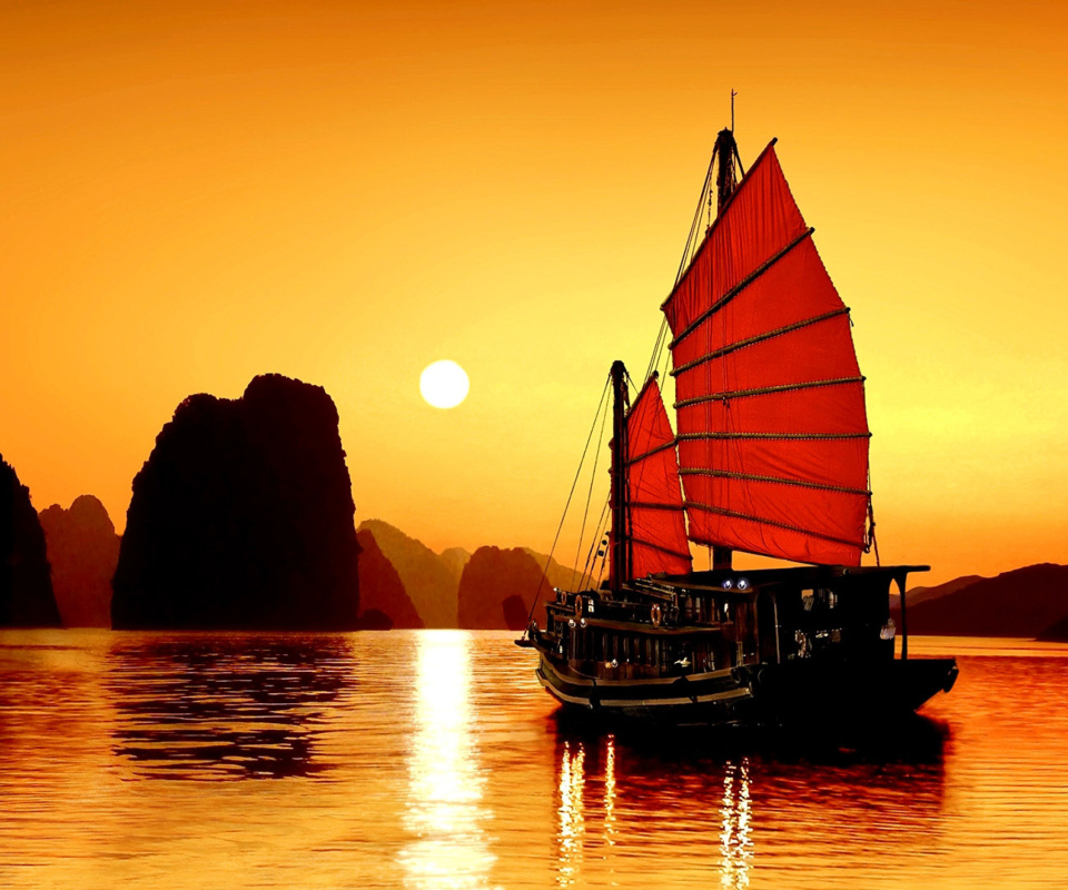 Fondo de pantalla Halong Bay, Vietnama in Sunset 960x800