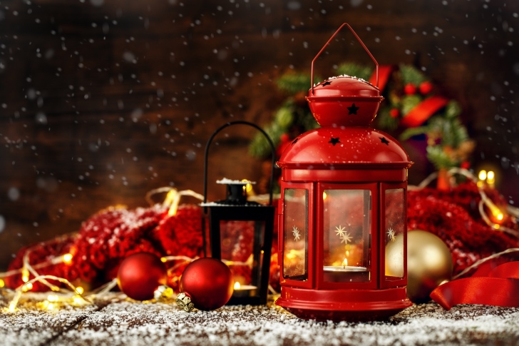 Christmas candles with holiday decor wallpaper