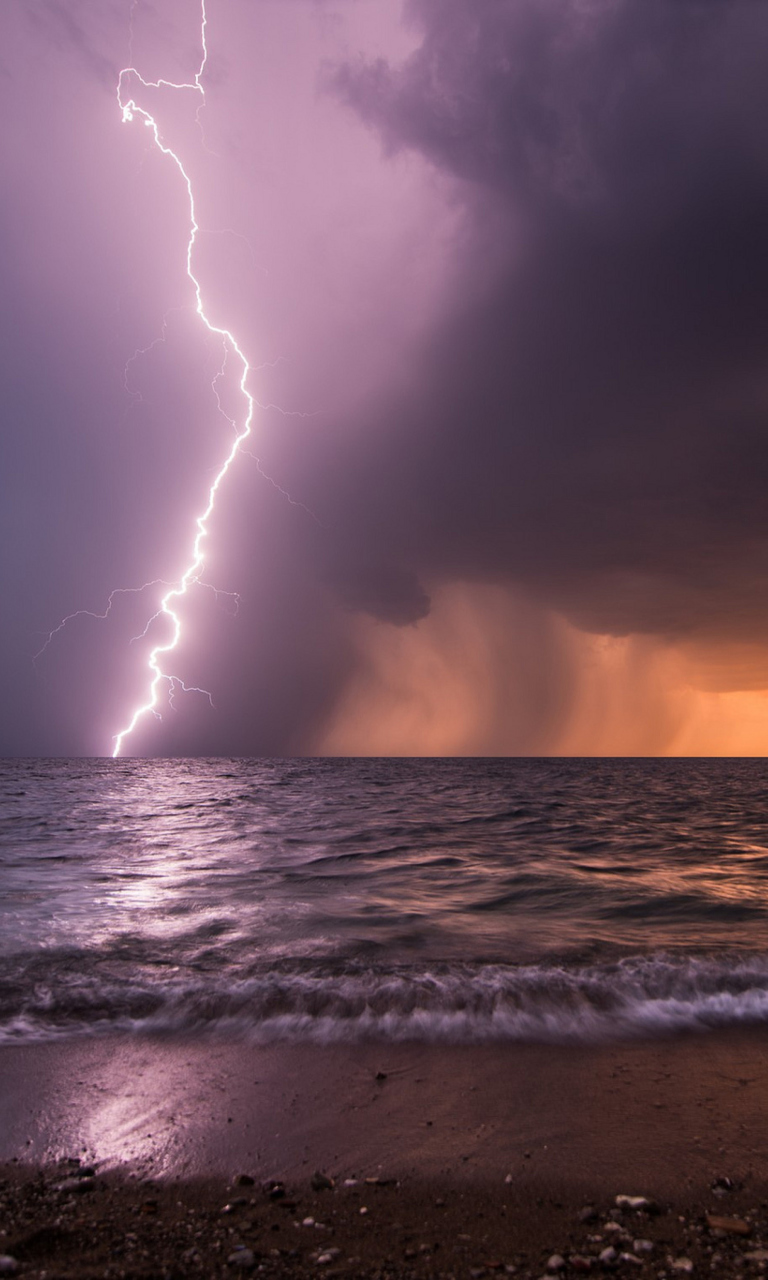 Storm & Lightning wallpaper 768x1280