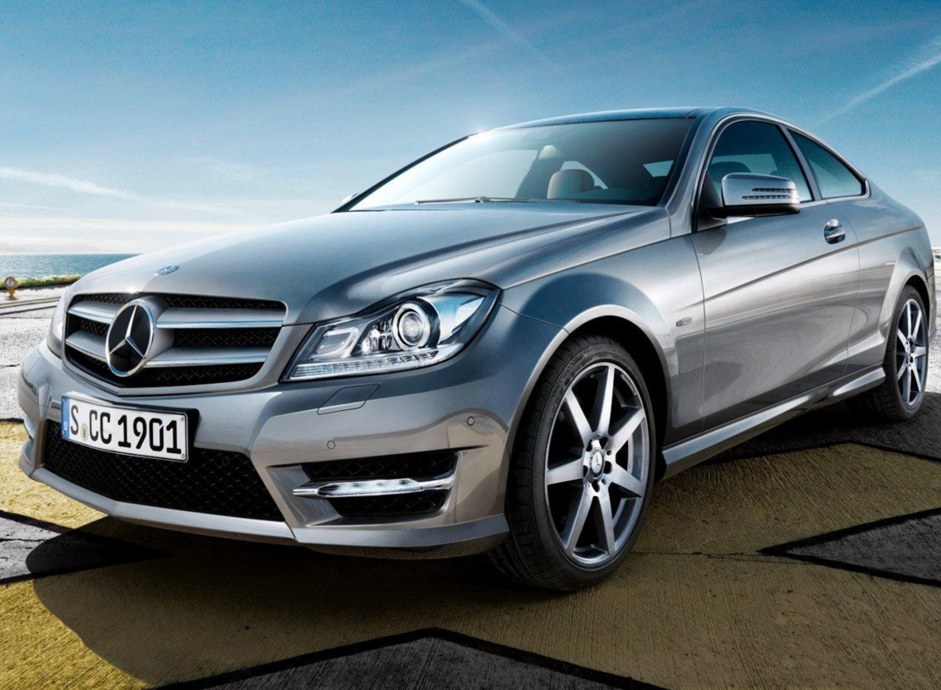 Screenshot №1 pro téma Mercedes E-Class 1920x1408