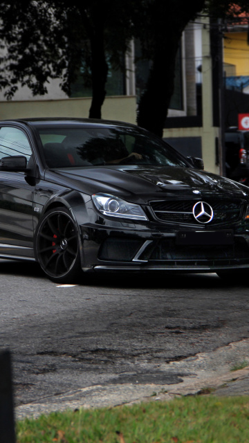 Sfondi Mercedes Benz CLK 63 AMG Black Series 360x640