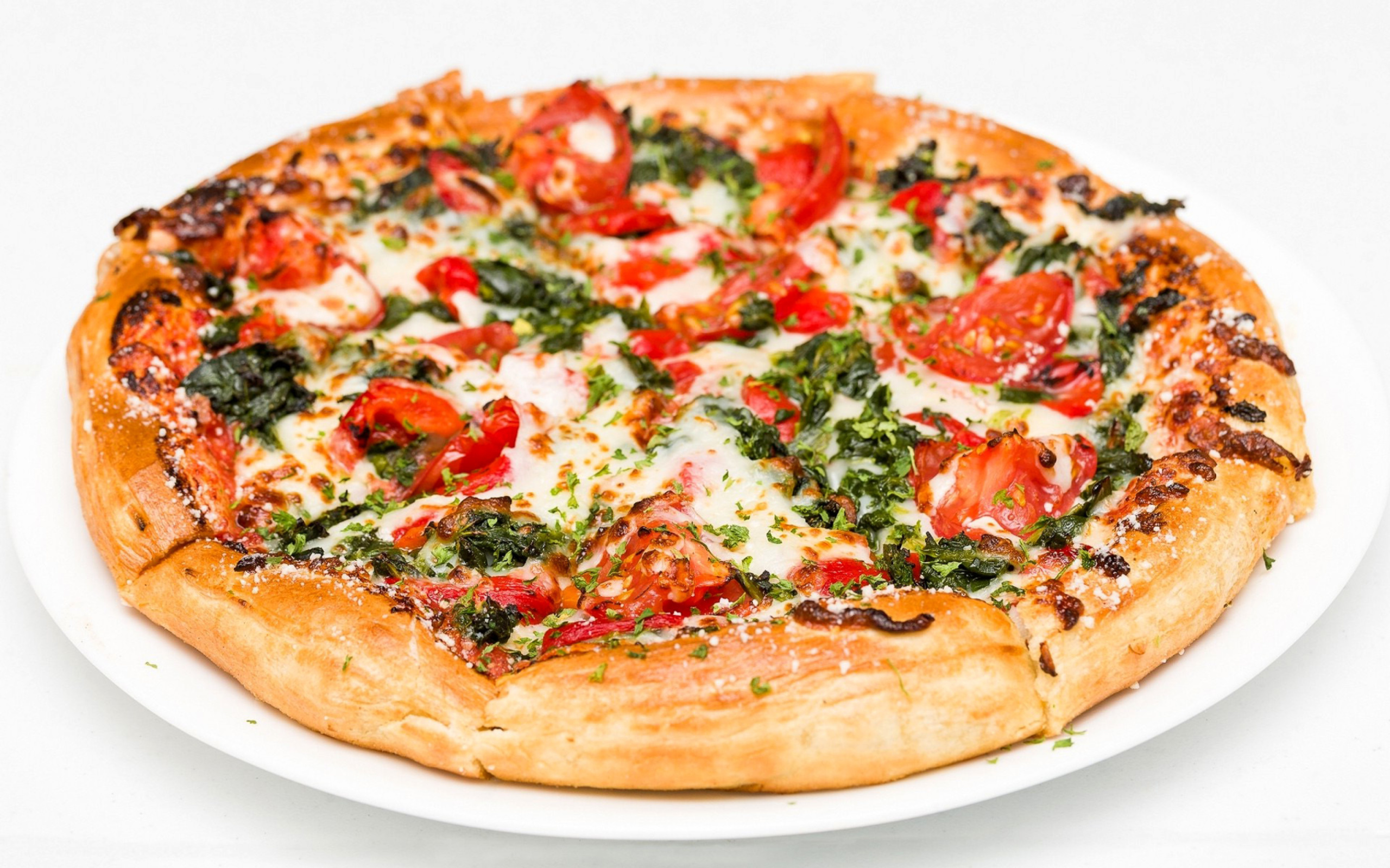 Pizza with spinach wallpaper 2560x1600